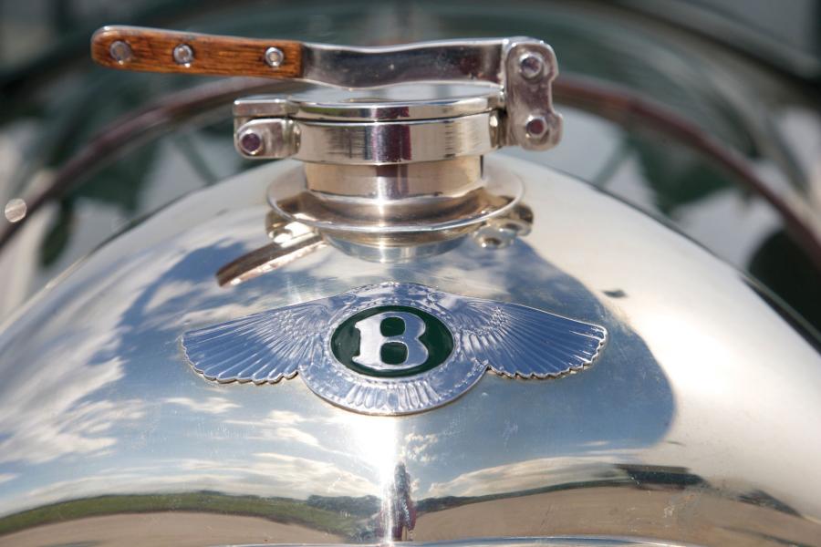 Логотип Bentley 4&frac12;-Litre Le Mans Tourer Replica 1925 года  (фото 17 из 23)